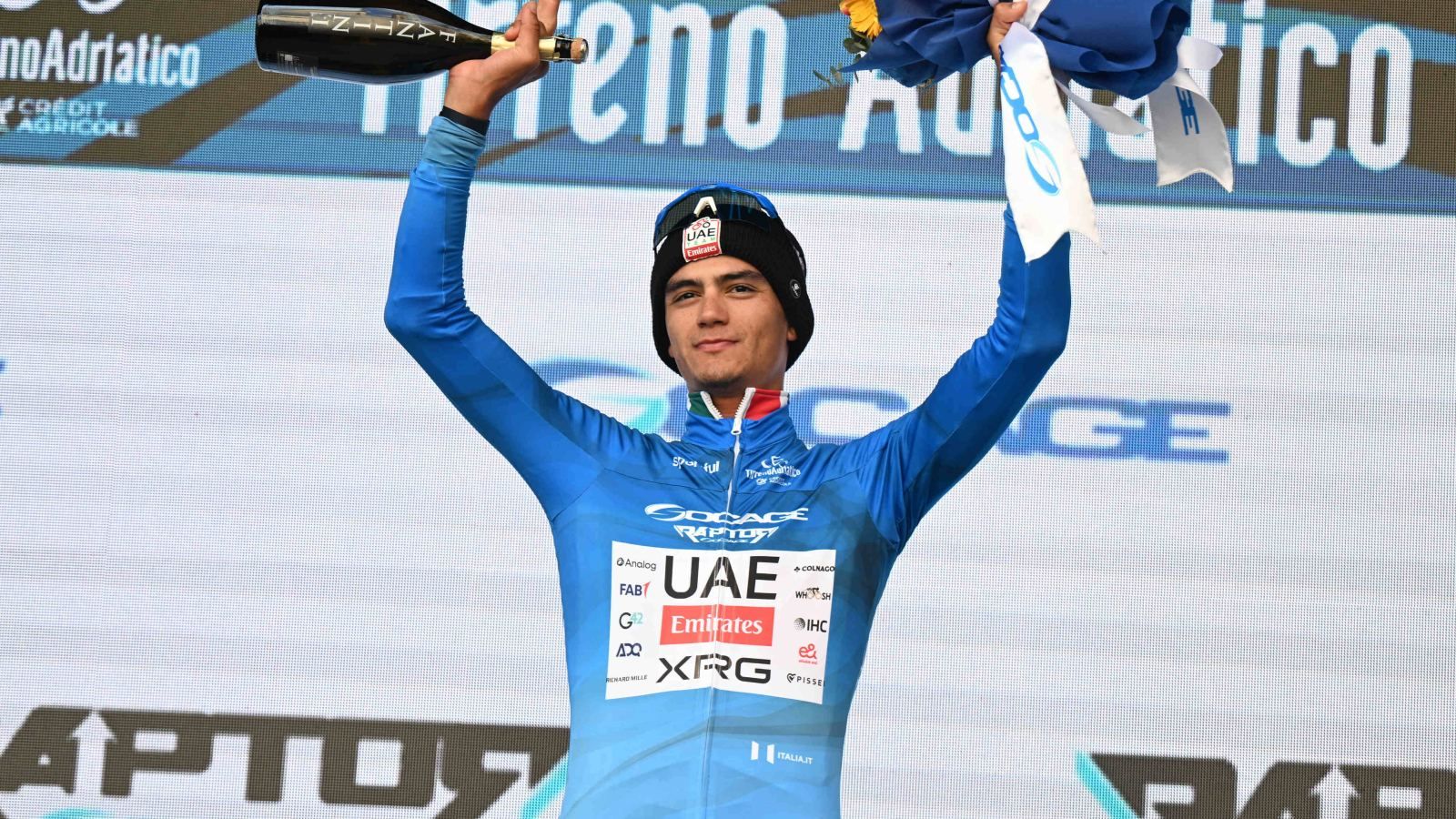 Isaac del Toro conquista la Tirreno-Adriático con 'sorpasso' incluido