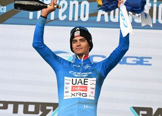 Isaac del Toro conquista la Tirreno-Adriático con 'sorpasso' incluido