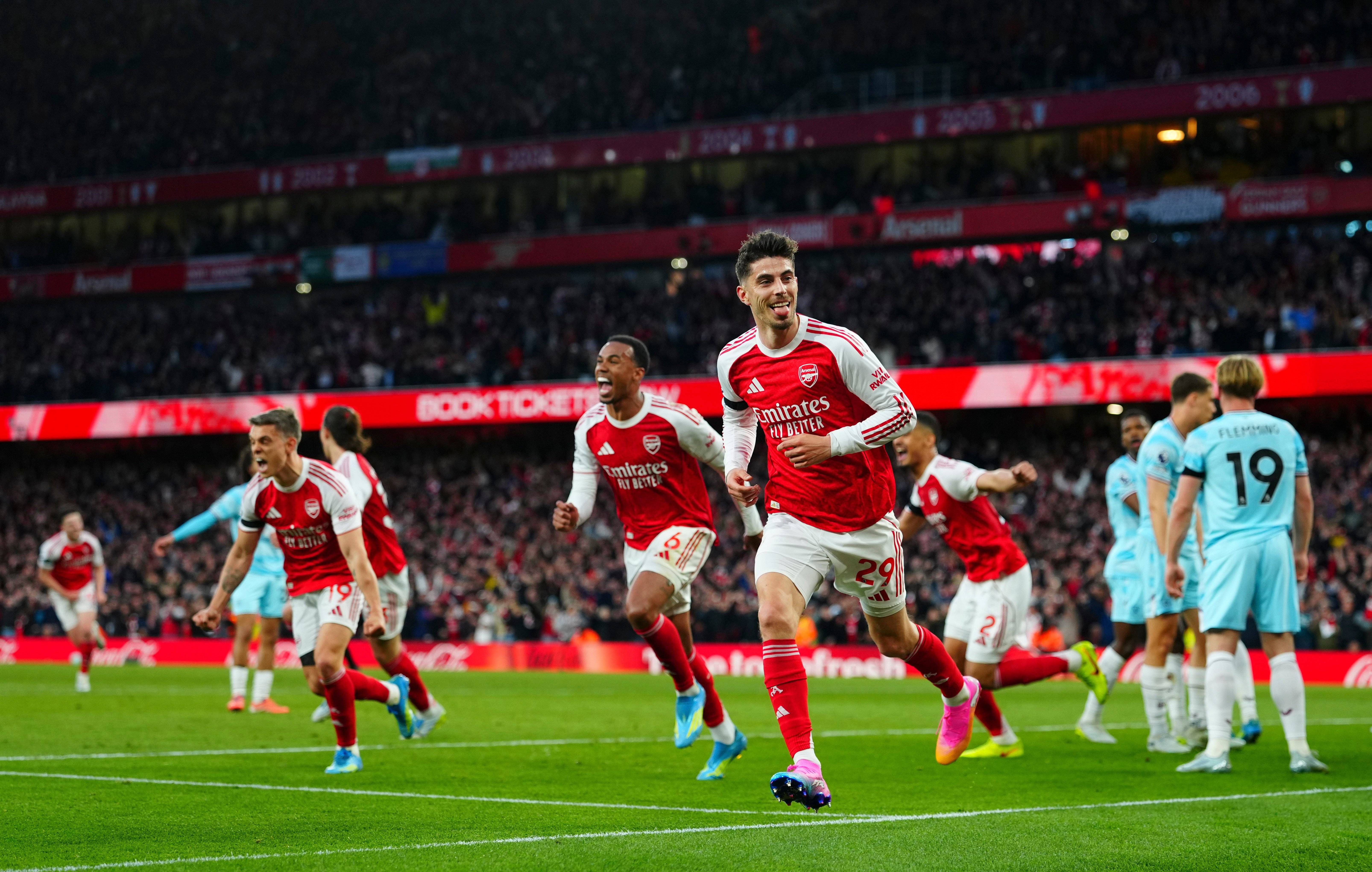El Arsenal de Mikel Arteta acaricia la Premier League con la victoria frente al Burnley