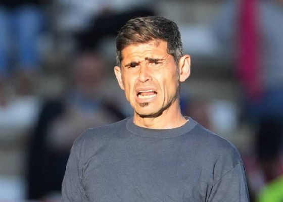Antonio Hidalgo, en la cuerda floja para continuar en el Huesca