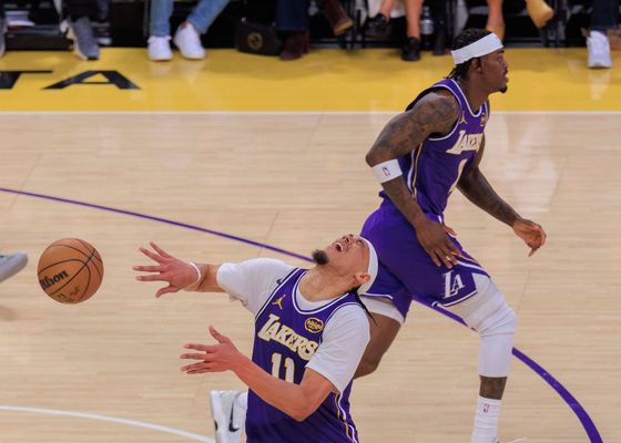 Noche de récords en Cleveland y exhibiciones de Leonard, Jokic y Doncic en la NBA