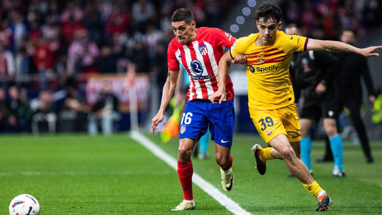 Héctor Fort va cogiendo minutos con el filial
