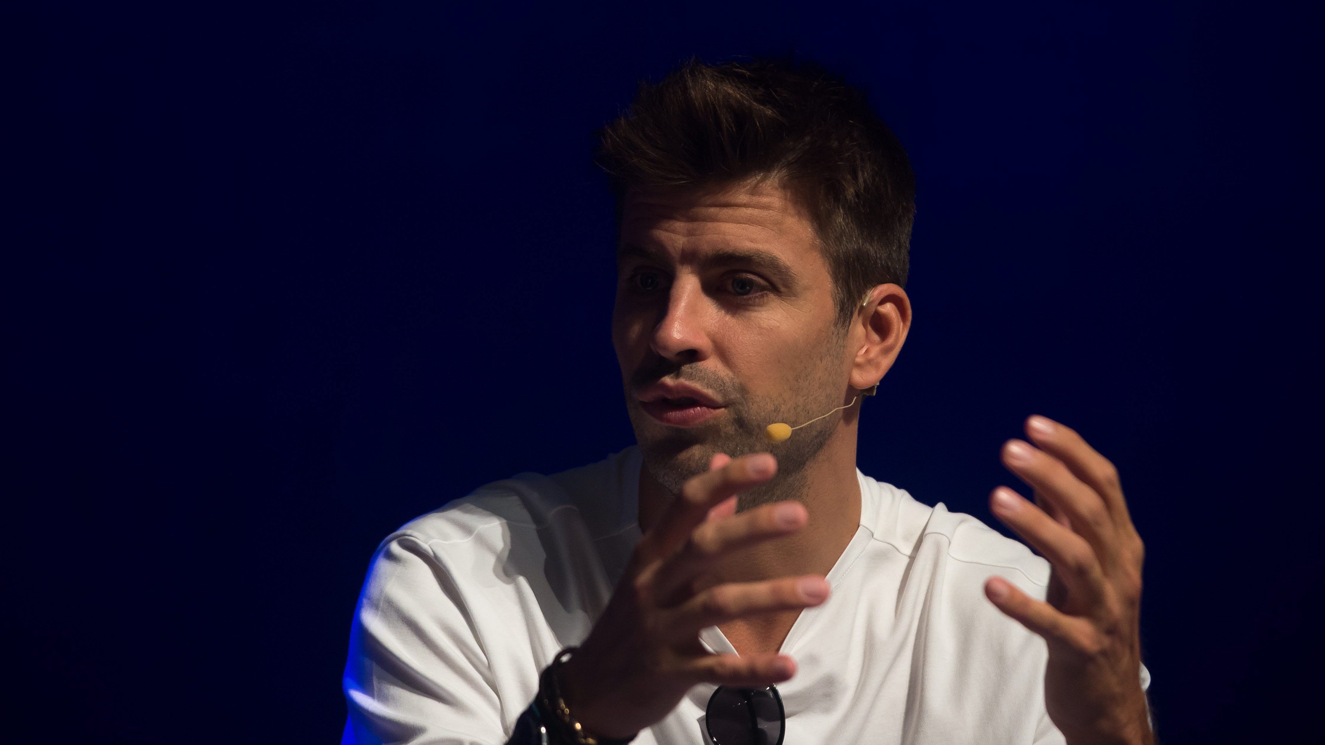 Gerard Piqué se pone el mono de faena para salvar al Andorra