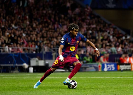 Lamine Yamal se pronuncia tras la eliminación del Barcelona en Champions: "No será fácil, pero rendirse no es una opción"