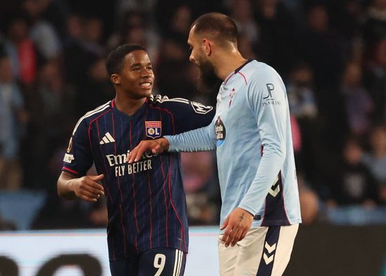 Celta 1-1 Lyon: Borja Iglesias y Radu ponen en bandeja el empate de Endrick