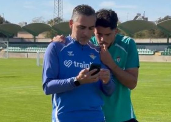 Fiesta en el Betis por la convocatoria de Fornals con la selección española: "Imagínate, una alegría inmensa" 