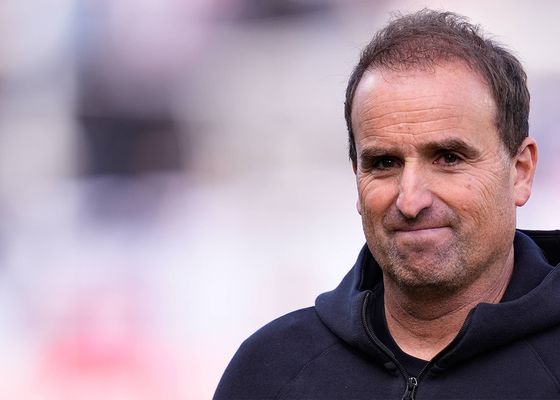 La pista definitiva: Arrasate completa el puzzle de banquillos para cubrir el hueco de Iñigo Pérez