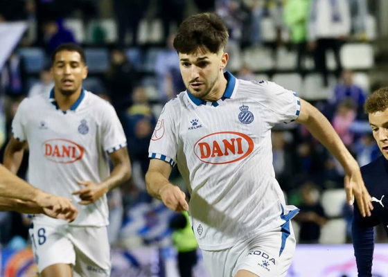 El interés del Huesca por el regreso de Javi Hernández tiene como rival a Antonio Hidalgo