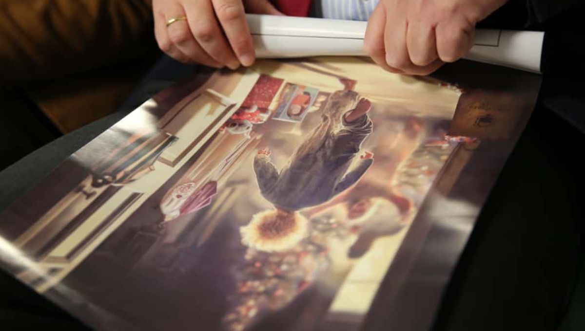 José Castro, vicepresidente del Sevilla, se queja al Ateneo y el autor del controvertido cartel de la Cabalgata de Reyes Magos denuncia acoso