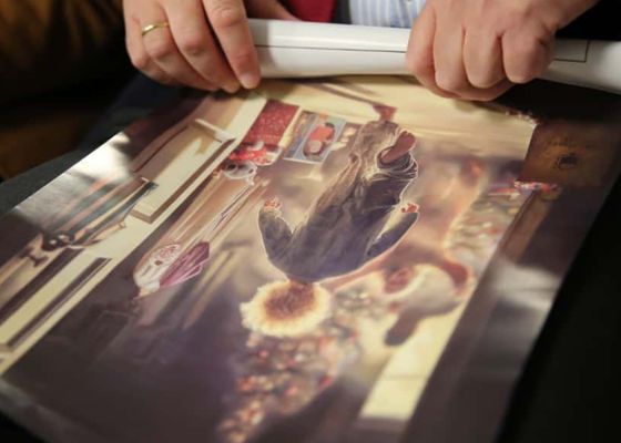 José Castro, vicepresidente del Sevilla, se queja al Ateneo y el autor del controvertido cartel de la Cabalgata de Reyes Magos denuncia acoso