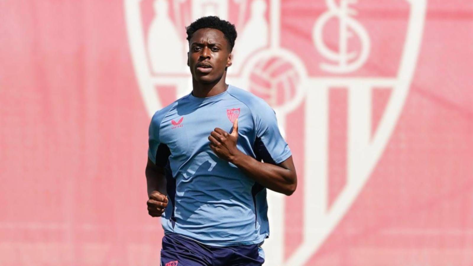 Caparrós pierde también a Sambi Lokonga: cuarta lesión en los isquiotibiales desde que llegó al Sevilla