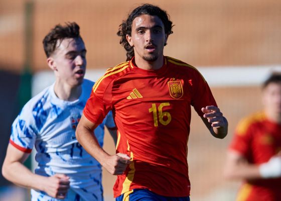 El debut del prometedor Nico Guillén, la mejor noticia en la convulsa actualidad del Sevilla FC 