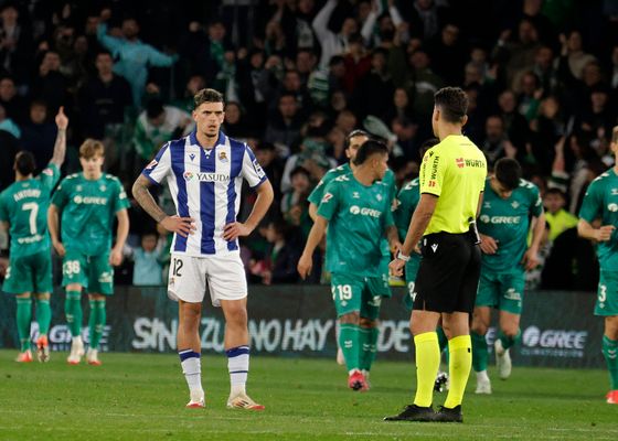 La Real Sociedad carga contra Gil Manzano