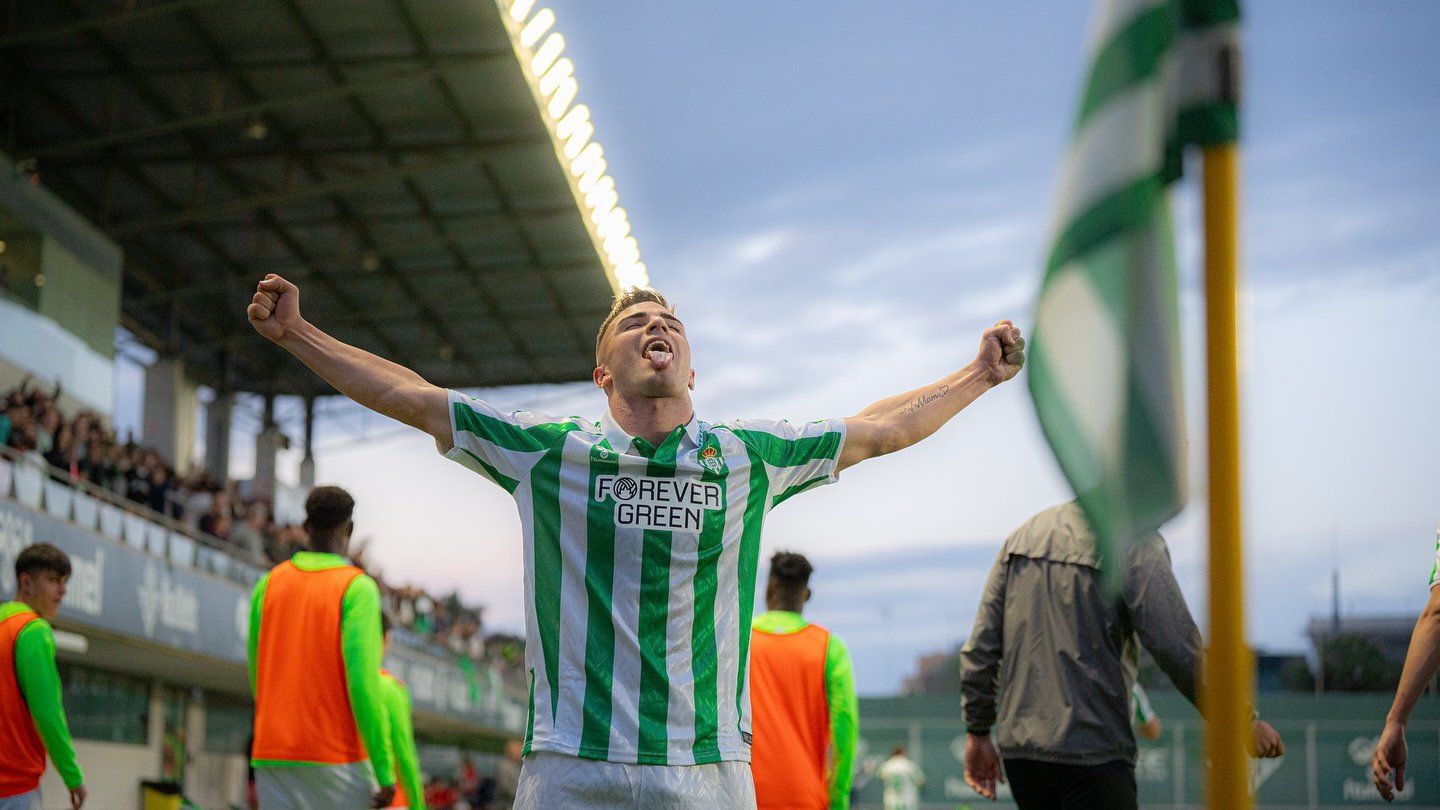 La lista del Betis para la Conference League: el sustituto del 'Cucho' Hernández 