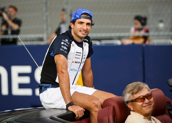 Carlos Sainz, tajante sobre la situación política en España: “Me pone de muy mal humor”