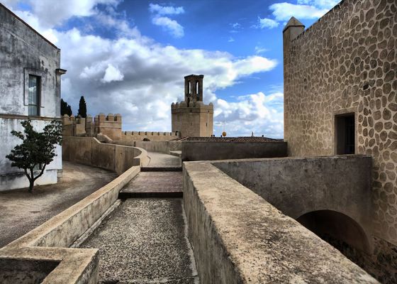El destino cultural en Extremadura que esconde la mayor alcazaba de Europa