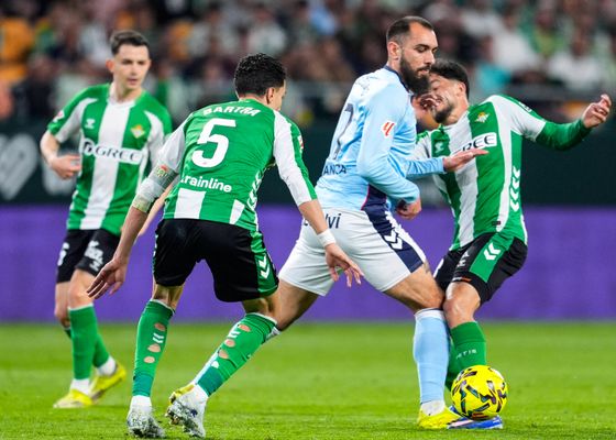 Borja Iglesias, agradecido: "Con el tiempo los valoraremos más"