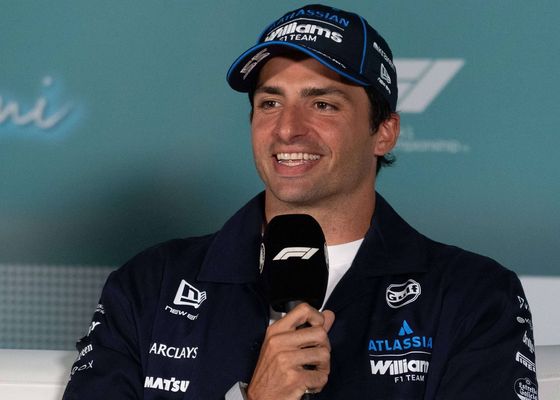 Mercedes se planta y Carlos Sainz ya se frota las manos: "Es el comienzo de nuestro camino hacia la recuperación"