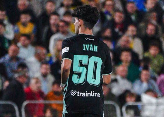 El Betis negocia la renovación de Iván Corralejo, su nueva estrella emergente: "Será muy importante"