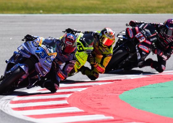 MotoGP 2026 Resultados GP Cataluña | Álex Marquez gana el la carrera sprint del Gran Premio de Cataluña, Pedro Acosta 2º y Jorge Martín se cae