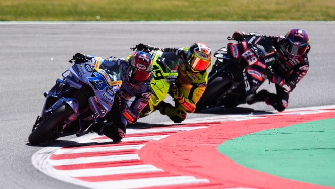 MotoGP 2026 Resultados GP Cataluña | Álex Marquez gana el la carrera sprint del Gran Premio de Cataluña, Pedro Acosta 2º y Jorge Martín se cae