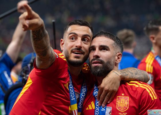 Joselu Mato busca equipo en España: "Es titularísimo en el Sevilla. ¿El Betis? Ahí tengo más dudas"