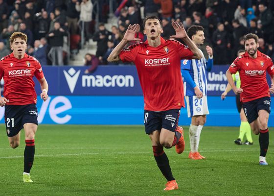 Osasuna 3-0 Alavés: Budimir llega a tiempo para despedir 2025 con victoria en El Sadar