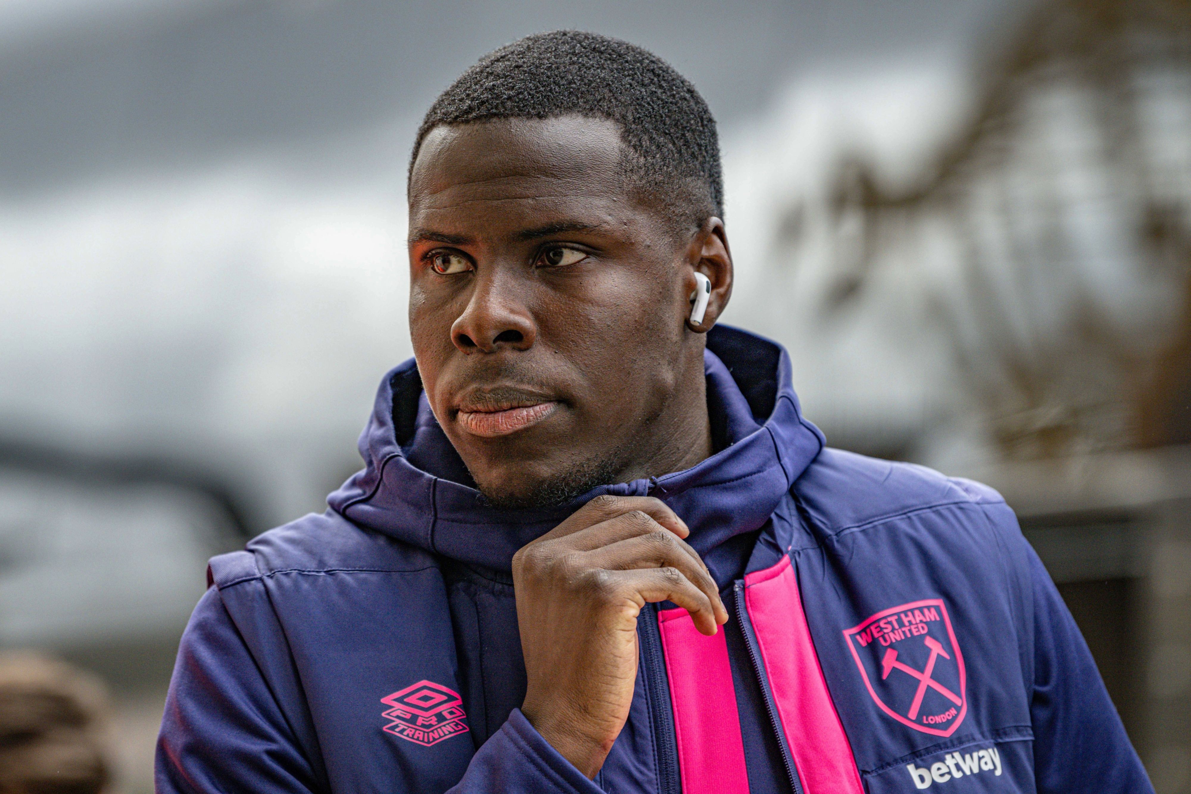 El Oviedo se interesa en Zouma, libre