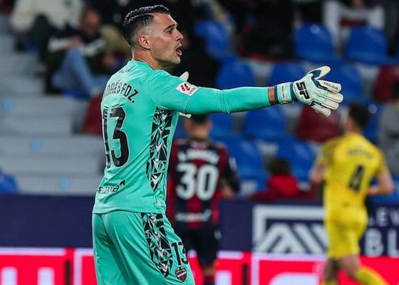 Primeros contactos para fichar a Andrés Fernández