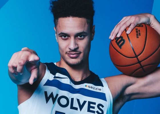 El Baskonia festeja el fichaje que más falta le hacía