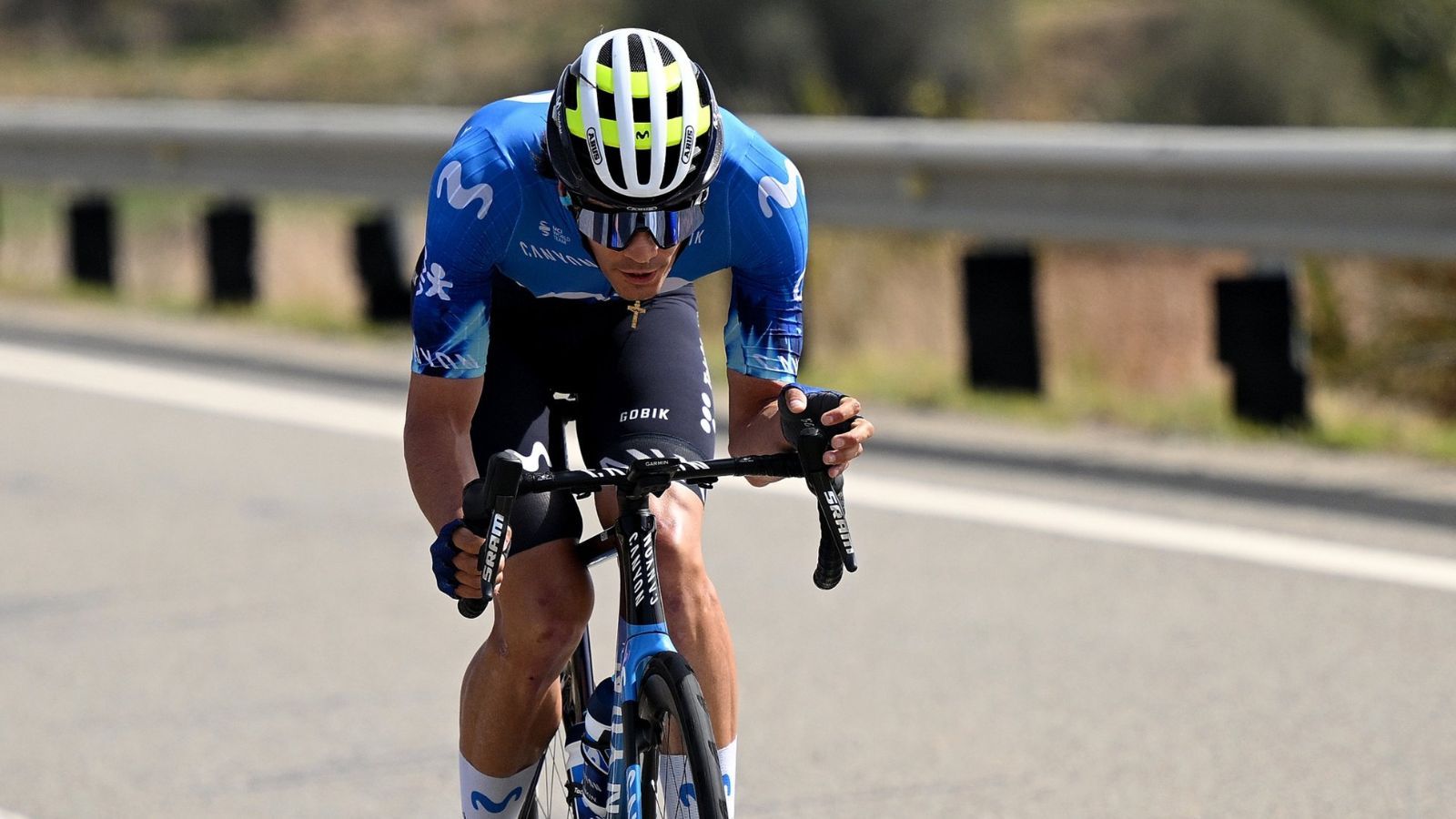 El Movistar Team sale del pozo