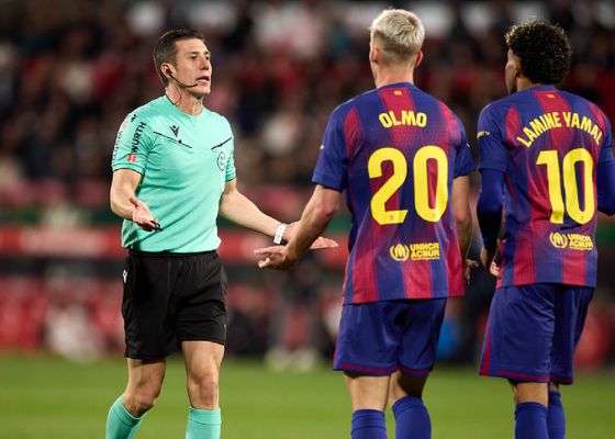 Nuevos avances tecnológicos en LaLiga: los árbitros llevarán una microcámara