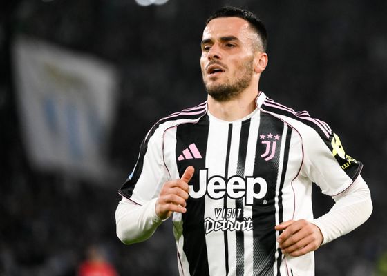 Kostic se gana su futuro en la Juventus