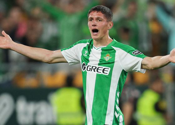 Una oferta irrisoria por Altimira, que sigue estando más cerca de la Bundesliga