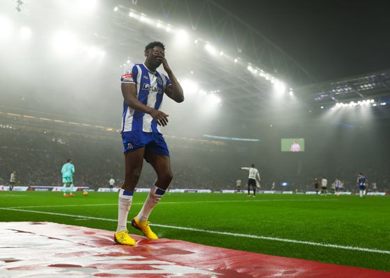 Samu Aghehowa, delantero del Oporto y la selección española, hundido tras confirmarse su grave lesión: "Estoy devastado, sin palabras"