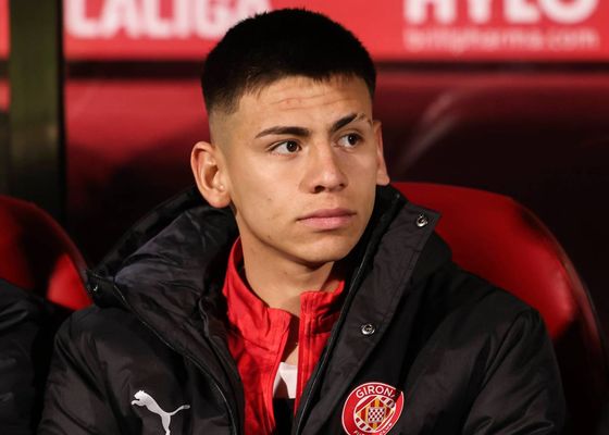 El problema muscular de Echeverri que pone en duda su presencia contra el Villarreal