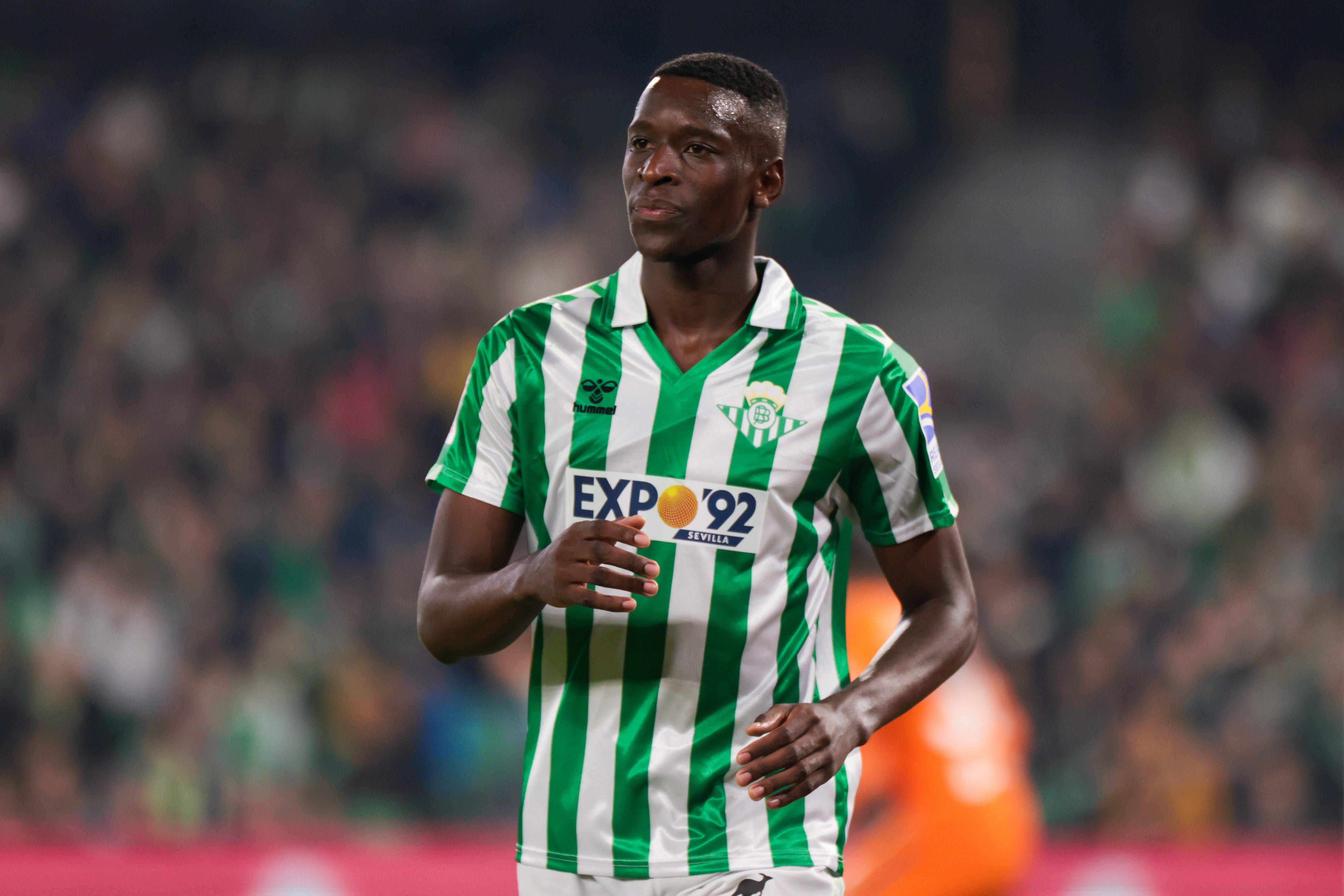 Las cuatro noticias del mercado de invierno de hoy que no te puedes perder: Betis, Sevilla, Rayo Vallecano y Villarreal