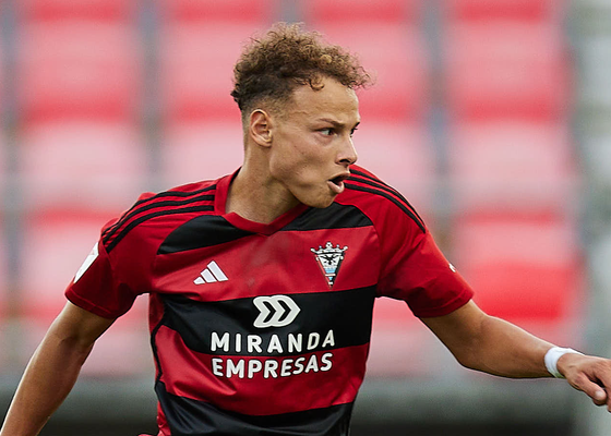 Fichaje seguido por Real Zaragoza, Málaga y Real Valladolid