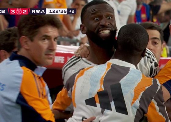 Rüdiger lanza un objeto al árbitro y acaba expulsado