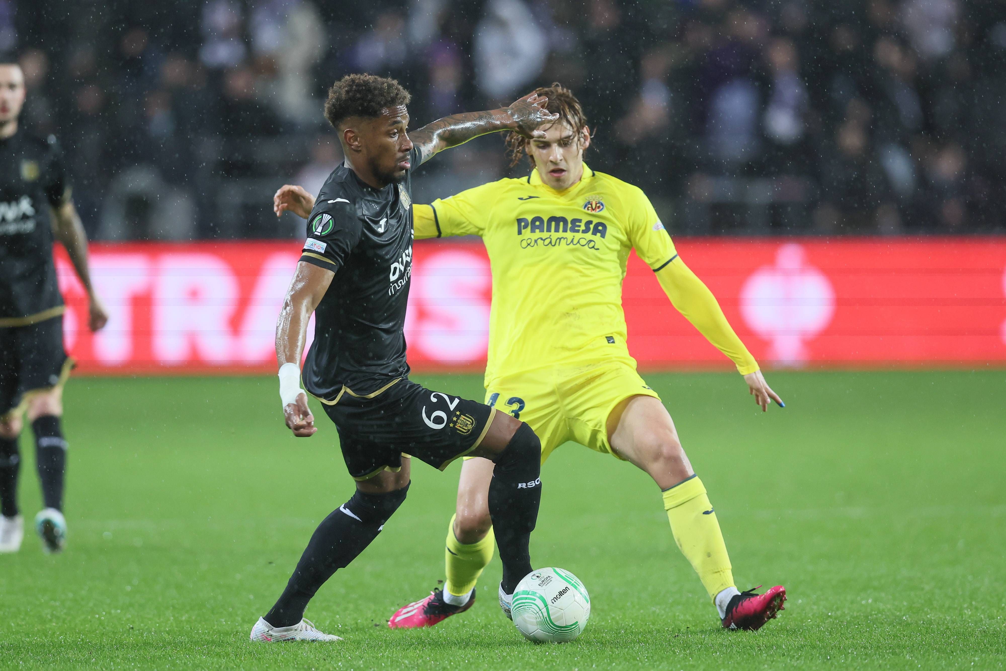 Celta, Leganés, Zaragoza y Tenerife apuntan a la delantera del Villarreal
