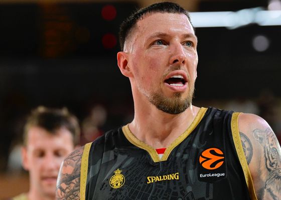 El Real Madrid llega tarde y 'sin blanca' al fichaje de Daniel Theis