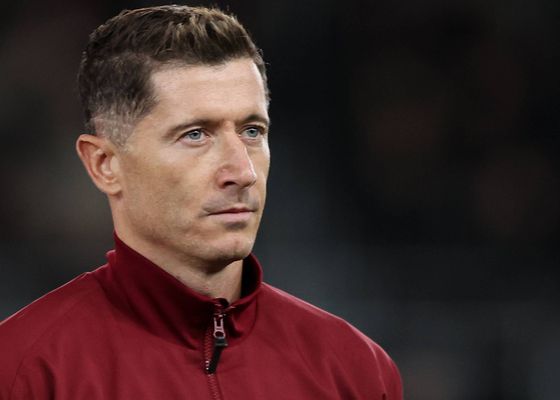 Jan Urban, seleccionador polaco, sorprendido con Lewandowski: “Lo siento, pero no entiendo la lesión”