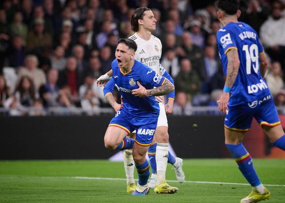 Real Madrid 0-1 Getafe: Satriano silencia el Bernabéu y complica el título a los blancos