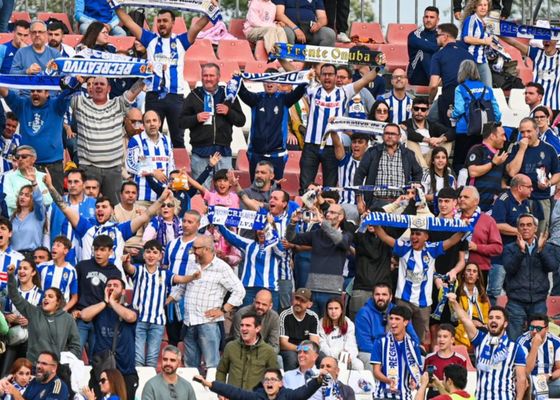 Lo que no se vio del Sevilla Atlético-Recreativo: insultos, provocaciones, tangana final y dos expulsados