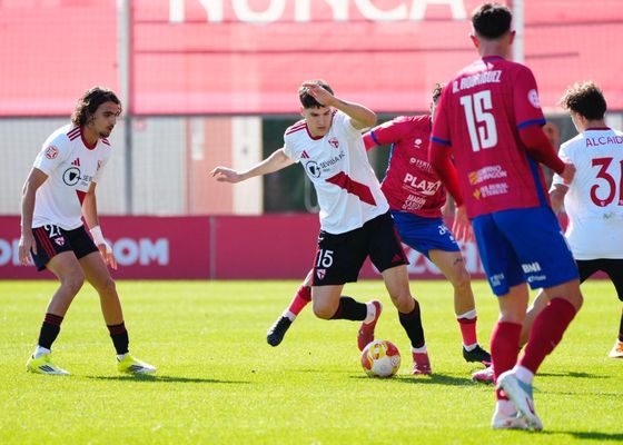 Sevilla Atlético 0-1 Teruel: El filial sigue cavando y el agujero cada vez es más profundo  