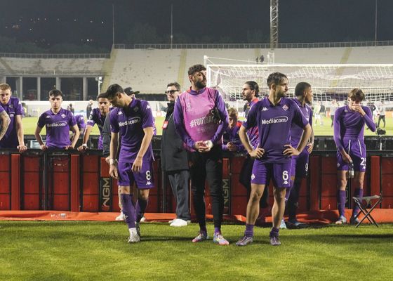 En la Fiorentina muestran la herida causada por Antony 