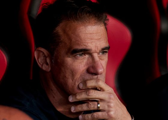 García Plaza, la venta del Sevilla y su futuro: "Tengo contrato si nos salvamos"