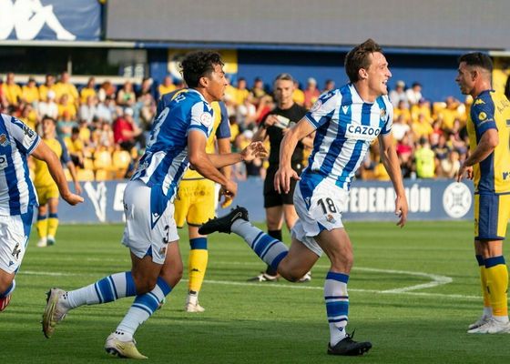 El Huesca pesca en la Real Sociedad