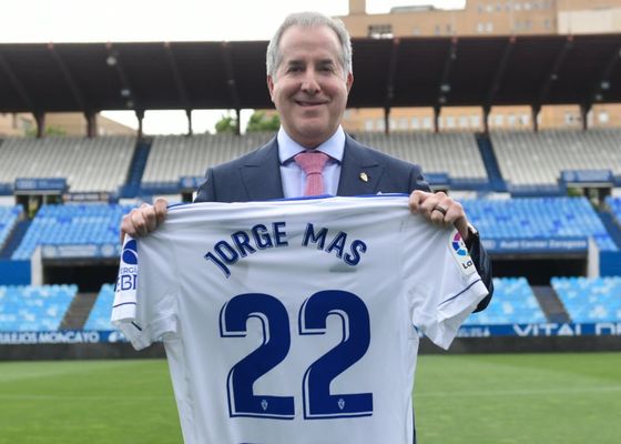 La Federación de Peñas del Real Zaragoza exige la salida del dueño: "Inhabilitación absoluta y de por vida"