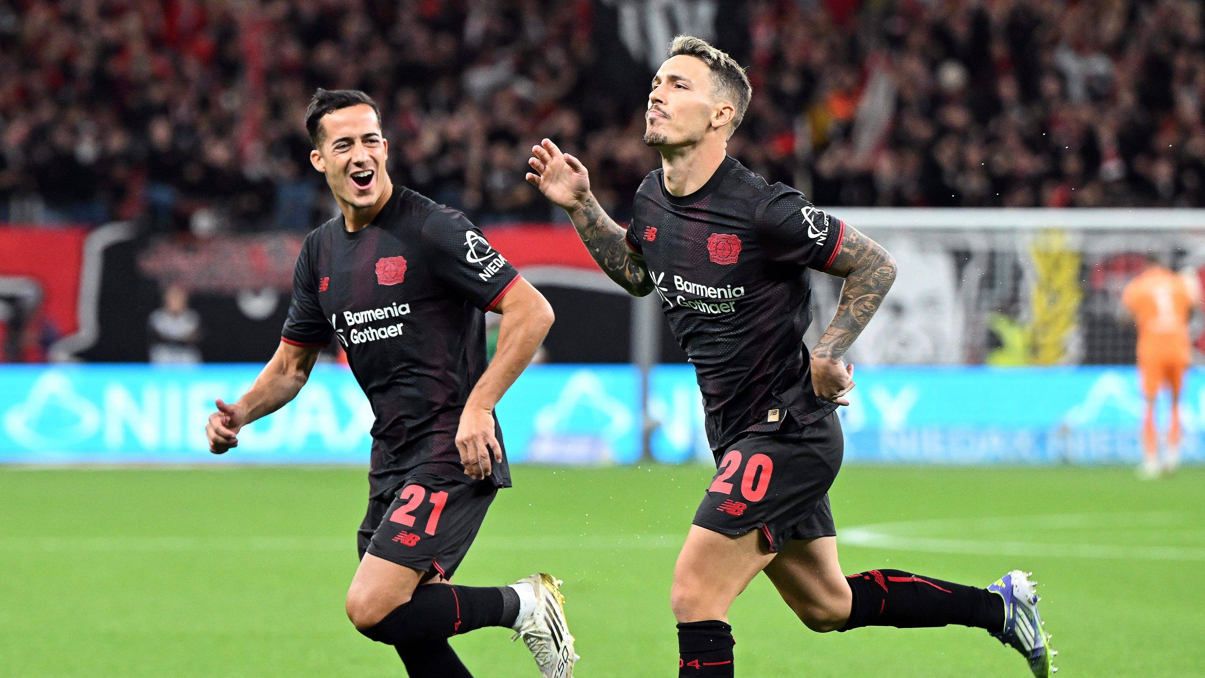 Grimaldo revive al Leverkusen en el debut de Hjulmand